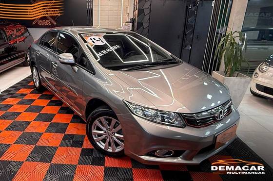 HONDA CIVIC 2.0 LXR 16V FLEX 4P AUTOMÁTICO HONDA CIVIC 2.0 LXR 16V FLEX 4P AUTOMÁTICO